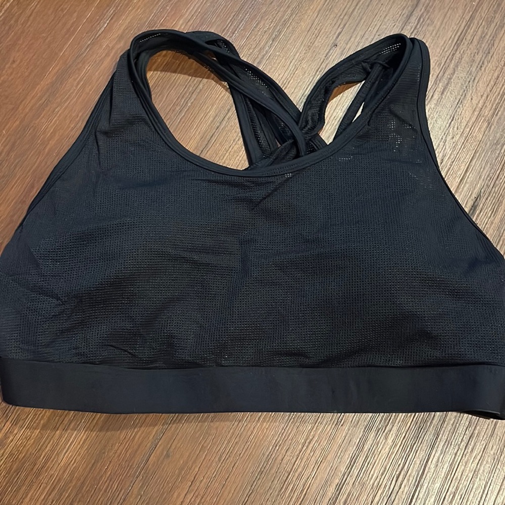 NWOT Fabletics Sports Bra